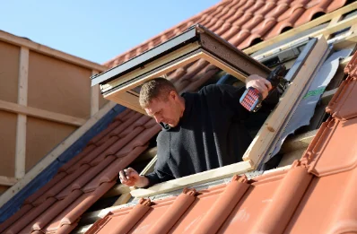 Pose de fenêtres de toit Velux à Romagnieu
